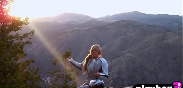  Blonde teen Audrey Aleen Allen exposed her nice body in passion outdoor posing action